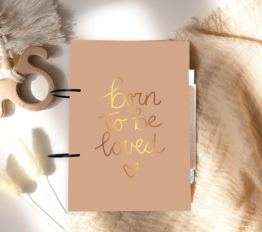 Bewaarbundel | Geboortekaartjes | Born to be loved | Met goudfolie