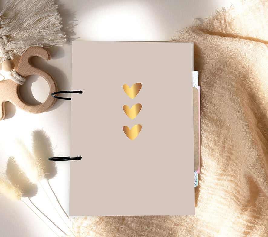 Bewaarbundel | Geboortekaartjes | 3 hartjes | Met goudfolie