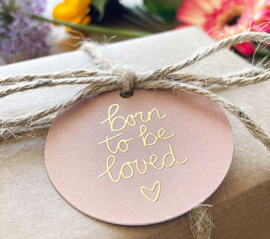 Cadeaulabel | Met goudfolie | Born te be loved
